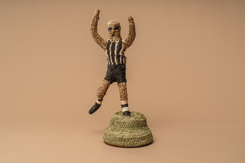 Carolyn Kenta – Tjanpi Desert Weavers, Football player #10 Kungka, 2025 | Courtesy of Jam Factory&nbsp;